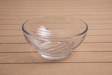 clear glass bowl