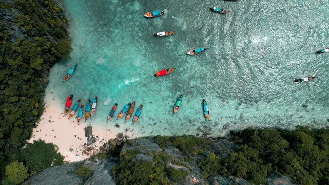 Aerial Capture of Coastal Waters with Boats in Motion