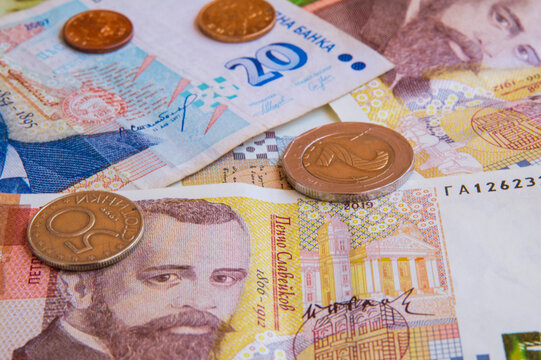 close-up: 50 bulgarian lev banknotes 20 bulgarian levs 2 bulgarian lev coin 50 stotinki coin