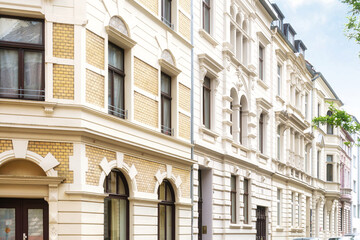 friendly, bright old buildings from the Gründerzeit in the Ehrenfeld district of Cologne