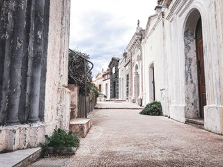 Cimiteriu Marinu di Bunifaziu, creepy, abandoned, brittle stone, stone house, Bonifacio, Corsica