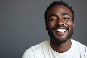 Obraz premium Portrait of a Smiling Black Man