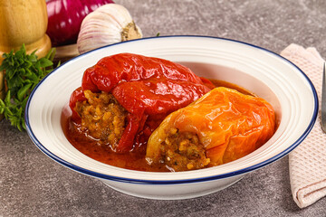 Stuffed bell pepper with meat