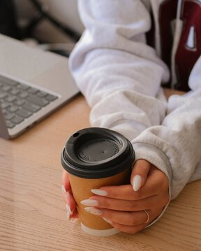 coffee shop hot tea
kaffebar varm te