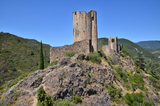 RUINES DES CH&Acirc;TEAUX CATHARES DE LASTOURS XII - XIII &eacute;me SI&Egrave;CLE