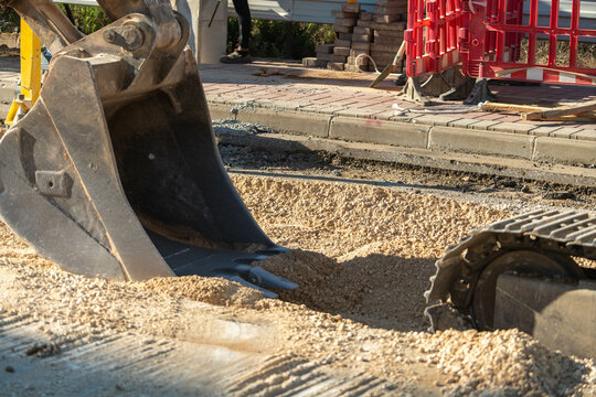 digging bucket