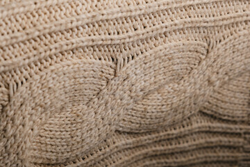 Knit blanket with Cable stitching