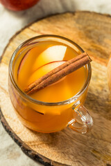 Cold Refreshing Autumn Apple Cider