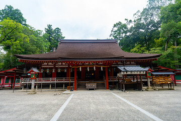Obraz premium 奈良県 石上神宮の風景