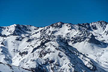Obraz premium Snow-Covered Andes Mountain Range
