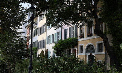 Altbauten am Rheinufer von Kleinbasel