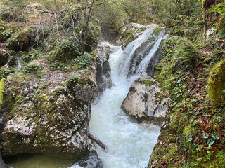The Šunik water grove or waterfalls on the Lepenca stream (Bovec, Slovenia) - Der Sunik-Wasserhain oder Wasserfälle am Bach Lepenca (Bovec, Slowenien) - Šunikov vodni gaj v Lepeni (Bovec, Slovenija) © Mario