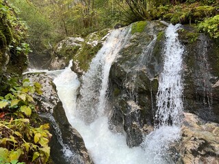 The Šunik water grove or waterfalls on the Lepenca stream (Bovec, Slovenia) - Der Sunik-Wasserhain oder Wasserfälle am Bach Lepenca (Bovec, Slowenien) - Šunikov vodni gaj v Lepeni (Bovec, Slovenija) © Mario