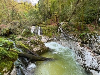 The Šunik water grove or waterfalls on the Lepenca stream (Bovec, Slovenia) - Der Sunik-Wasserhain oder Wasserfälle am Bach Lepenca (Bovec, Slowenien) - Šunikov vodni gaj v Lepeni (Bovec, Slovenija) © Mario