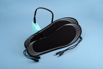 Foot warmer insoles is made of soft EVA foam soles to solve cold feet in cold weather. Warm insoles with electric heating. USB plugged into power bank or charger to heat up and use.