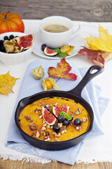 Healthy pumpkin baked oatmeal with banana