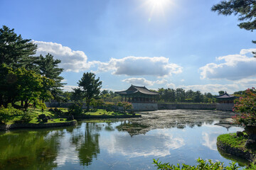 Fototapeta premium Scenery with traditional Korean palaces and ponds (Donggung Palace and Wolji Pond, Gyeongju)