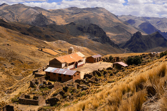 view of an old mining town near the mine of santa barbara Per&uacute;