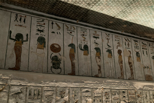 Architecture of ancient Egypt, Luxor. Places of rule of pharaohs, hieroglyphs