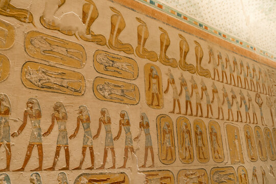 Architecture of ancient Egypt, Luxor. Places of rule of pharaohs, hieroglyphs
