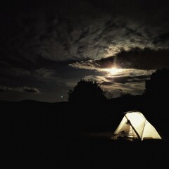 Namiot na szczycie  © Kamiloss