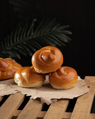 bread and buns