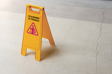 caution wet floor sign