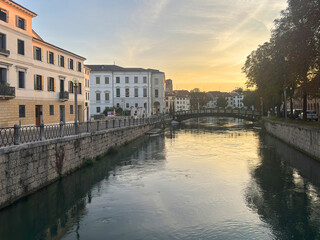 città di treviso sul fiume sile, italia, 22 settembre 2024, city of treviso on sile river, italy, 22th september 2024