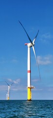 Eoliennes offshore du parc éolien en mer de Saint-Nazaire, Loire Atlantique, France