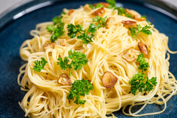 Homemade Italian Spaghetti Algio e Olio