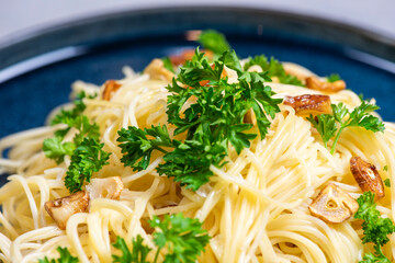 Homemade Italian Spaghetti Algio e Olio