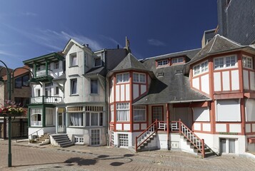 Row of houses in the 1900 cottage style, Dumontwijk, De Panne, Belgian Coast, West Flanders,...