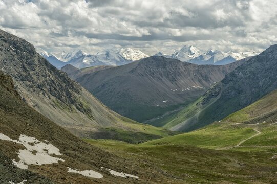 Chong Ashuu pass at 3800 meters above sea level, Tian Shan, Issyk Kul region, Kyrgyzstan, Asia