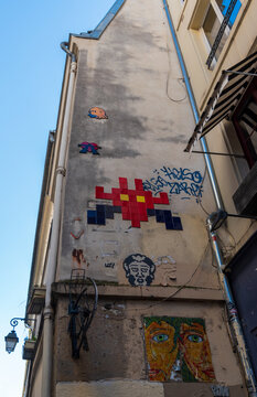 Street art mosa&iuml;que, Paris, France