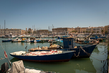Fototapeta premium Trani, the old fishermen port.