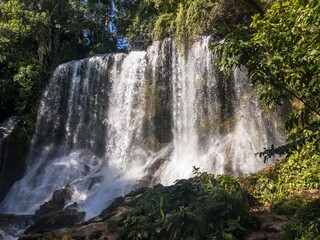 Fototapeta premium Large waterfall in El Nicho cascades in Cumanayagua, Cuba