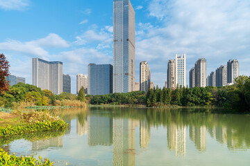 Obraz premium Lakeside modern office building in China