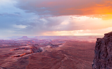 Fototapeta premium The Green River Overlook on the Island in the sky Mesa at Canyonlands National Park is at an elevation of 6,000 feet above sea level.