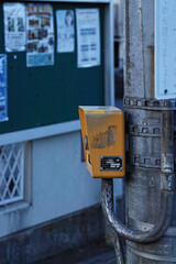 歩行者信号用ボタン