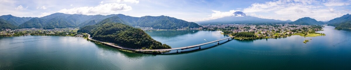 Fototapeta premium View of the lake Kawaguchi in Fujikawaguchiko in Yamanashi Prefecture near Mount Fuji, Japan