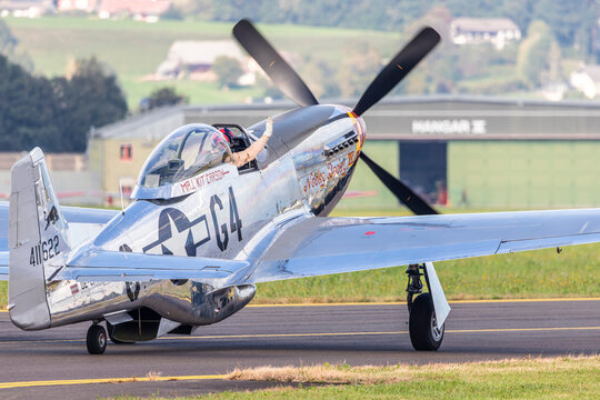 P51 Mustang taxing in Austria at an airshow