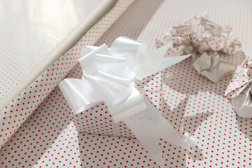 Polka Dot Gift Wrapping