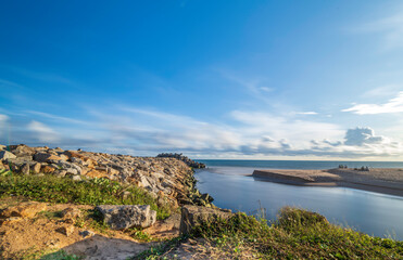 Obraz premium view of the coast of the sea