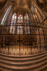 Intérieur de la Cathédrale Saint Etienne dans la ville de Metz en Moselle. On peut voir les...