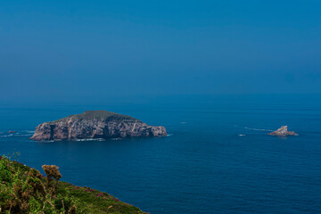Capture the infinite beauty of the ocean with our seascape photographs, perfect for transforming any space with the serenity and majesty of the sea.