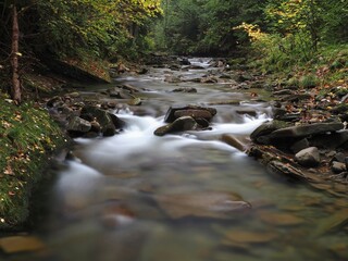 Dolina Zimnika - Beskid Śląski  Górski potok z kaskadami © filozofgrecki