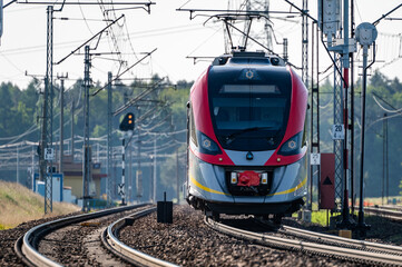 Passenger train. © Tomasz Warszewski
