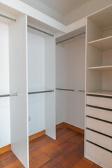 walk in closet de habitacion de departamentos