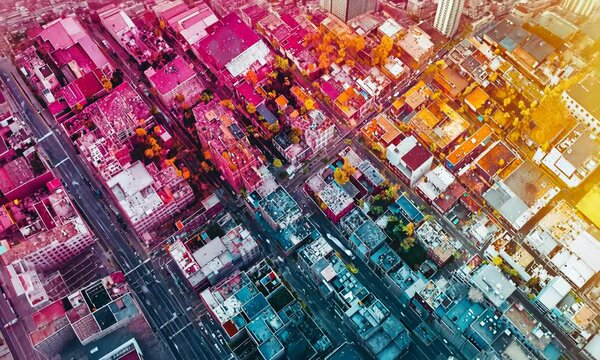 Heatmap of an urban landscape, with vibrant colors showing the most densely populated areas and cooler tones in the less crowded streets. . Video