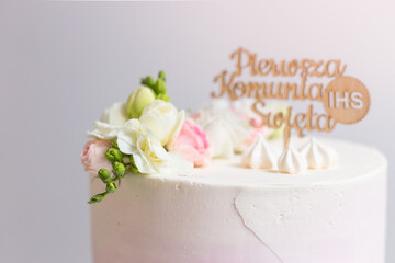 Elegant First Communion Cake with Floral Decoration and Wooden Topper for 